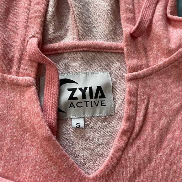 Zyia lightweight beach hoodie - Picture 5 of 7